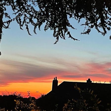 La Tour Cachee Bed & Breakfast Mortain-Bocage Bagian luar foto