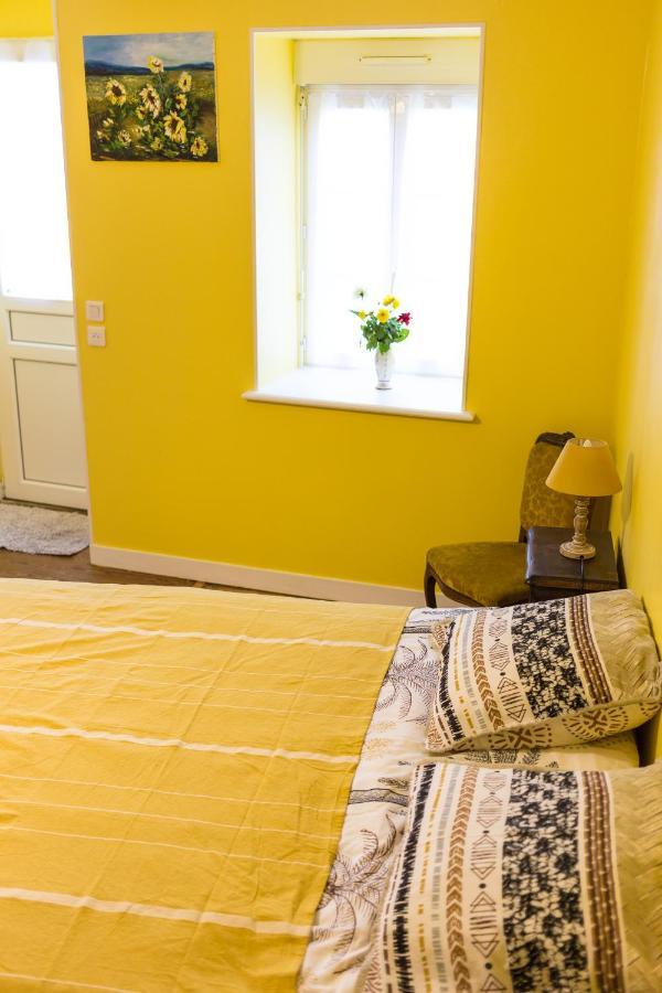 La Tour Cachee Bed & Breakfast Mortain-Bocage Bagian luar foto