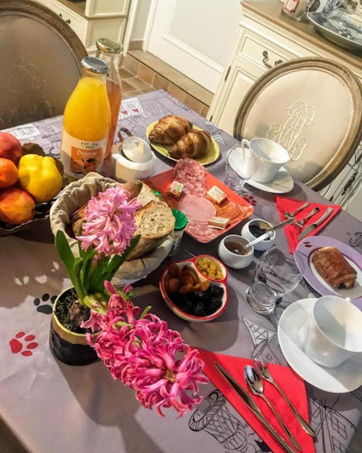 La Tour Cachee Bed & Breakfast Mortain-Bocage Bagian luar foto
