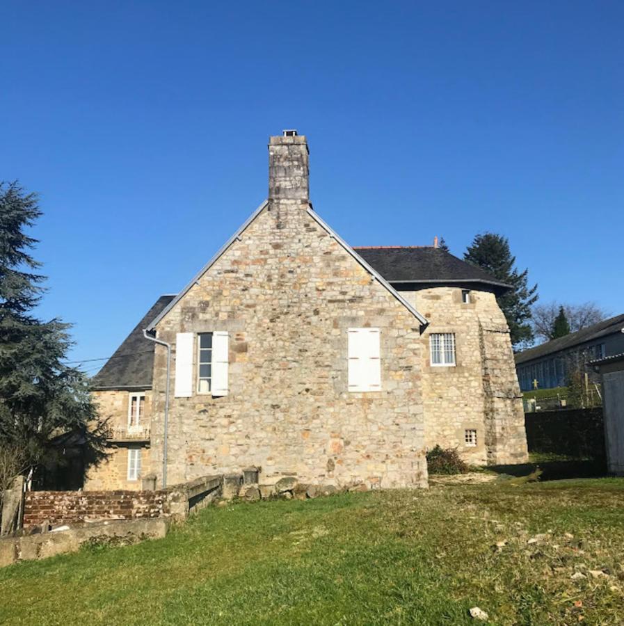 La Tour Cachee Bed & Breakfast Mortain-Bocage Bagian luar foto