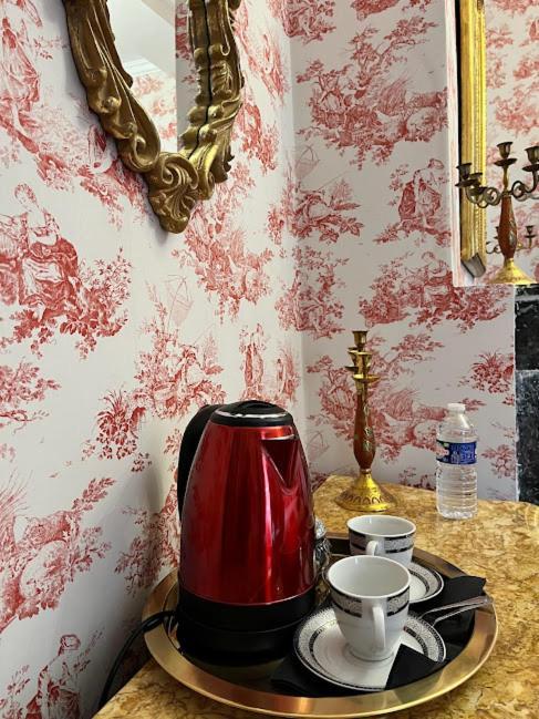 La Tour Cachee Bed & Breakfast Mortain-Bocage Bagian luar foto