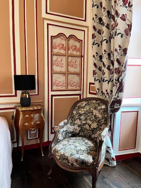 La Tour Cachee Bed & Breakfast Mortain-Bocage Bagian luar foto