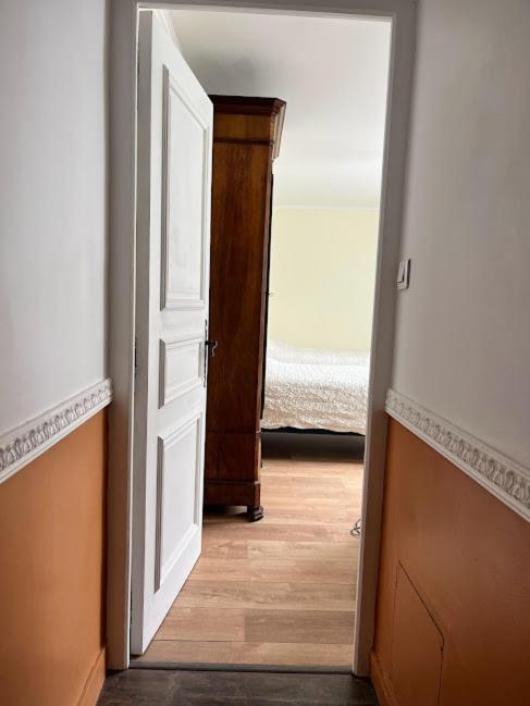 La Tour Cachee Bed & Breakfast Mortain-Bocage Bagian luar foto
